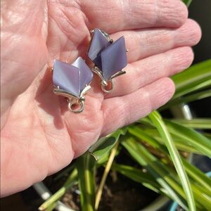 Vtg Purple Lucite Diamond Shape Clip On Earrings Silver Tone Setting MCM *READ*
